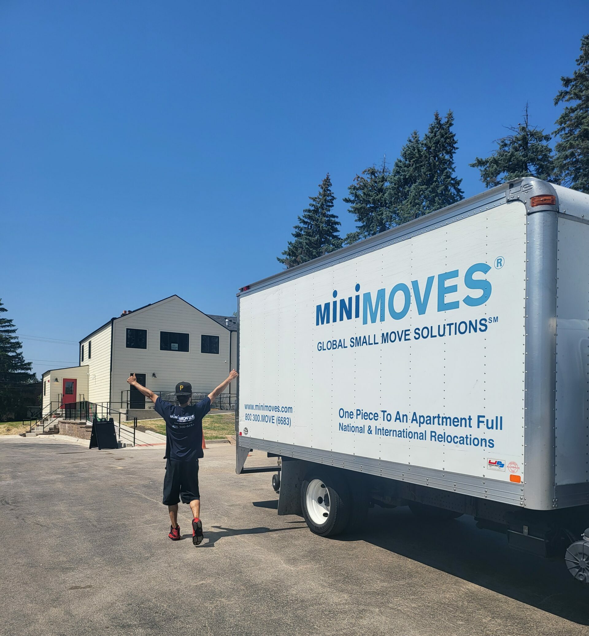 MiniMoves Inc. Partners with Move for Hunger